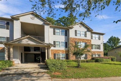 Condo For Sale - 2102 Fairington Club Drive<br/> Lithonia, GA 30038