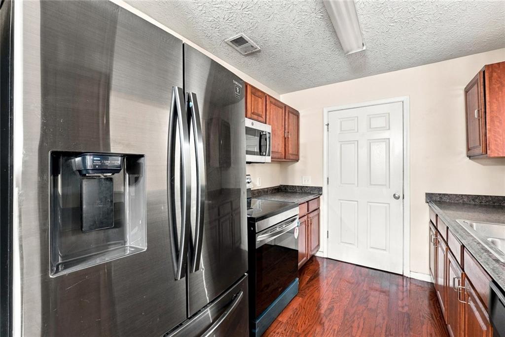 2102 Fairington Club Drive