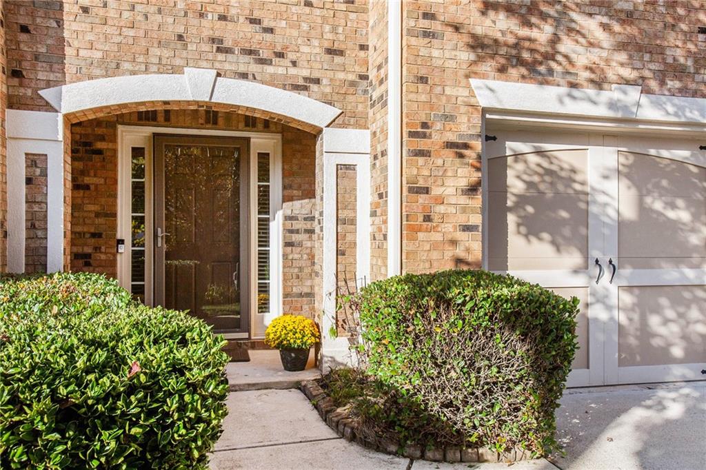 26 Coopers Glen Drive SW