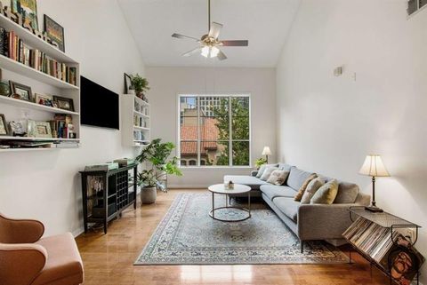 Condo For Rent - 955 Juniper Street #3327<br/> Atlanta, GA 30309