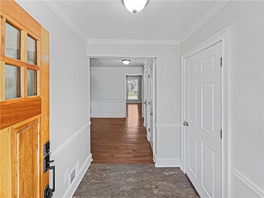 1029 Gate Post Lane, Lawrenceville, Georgia image 3