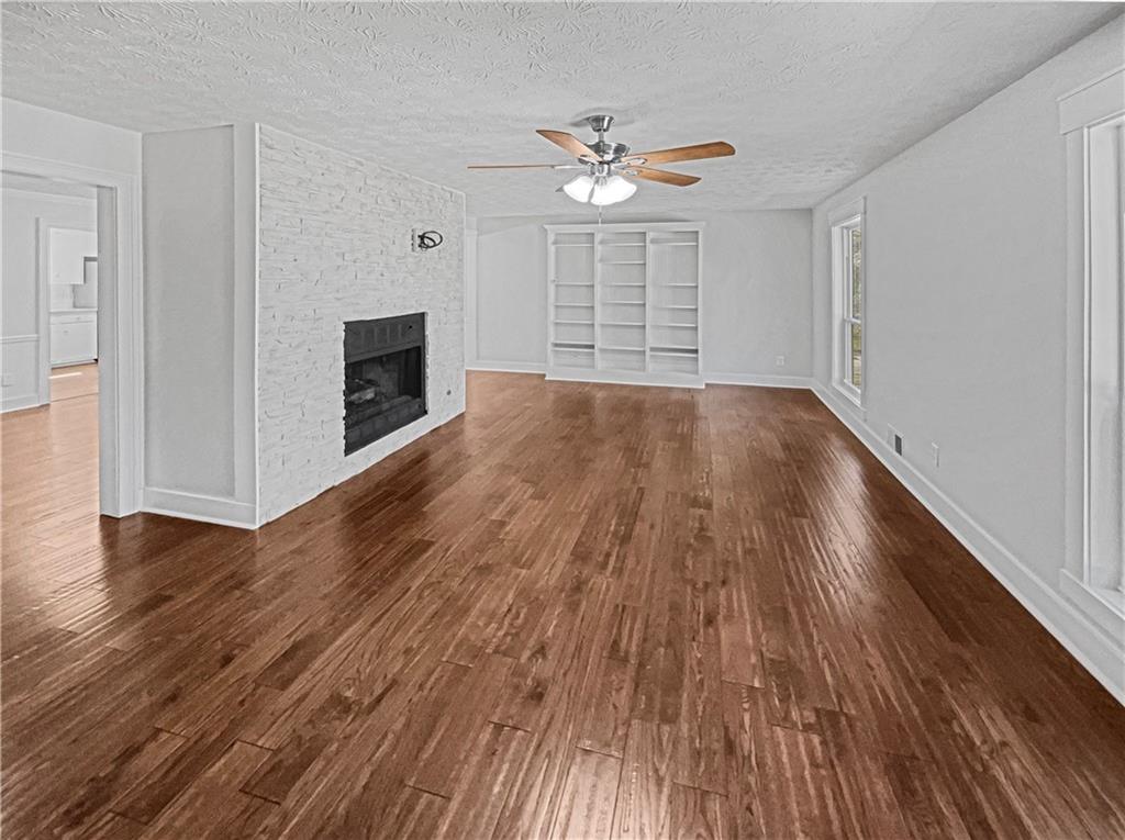 1029 Gate Post Lane, Lawrenceville, Georgia image 6