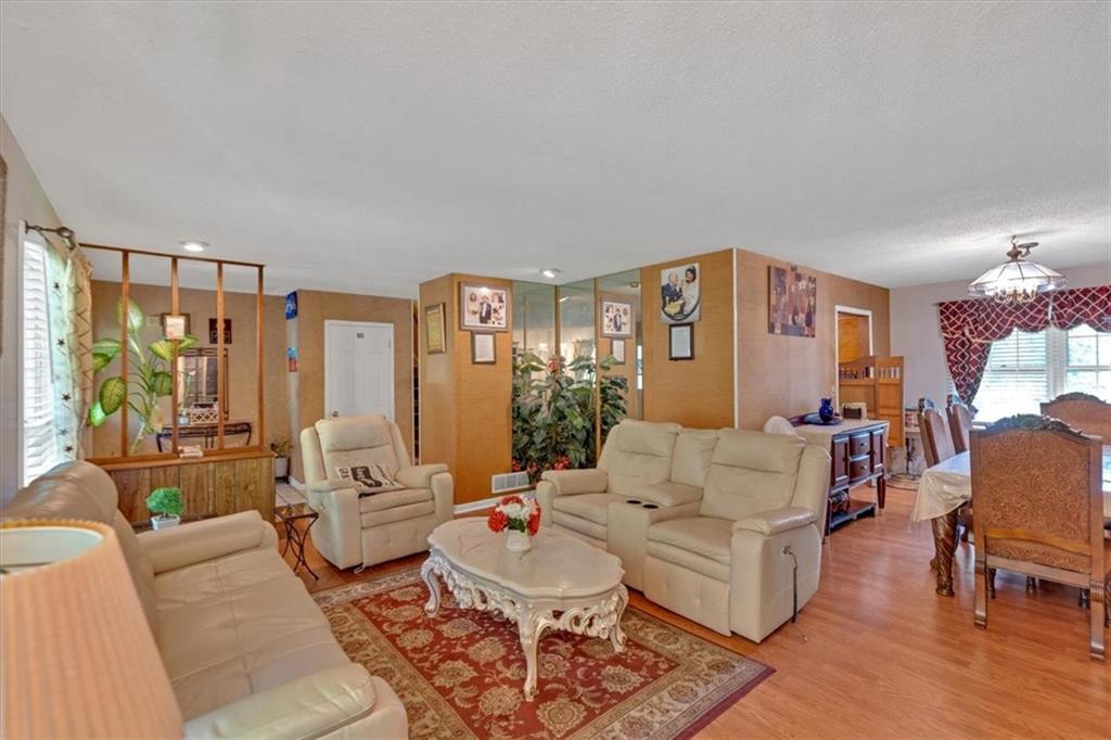 316 Shiloh Hills Drive, Kennesaw, Georgia image 6