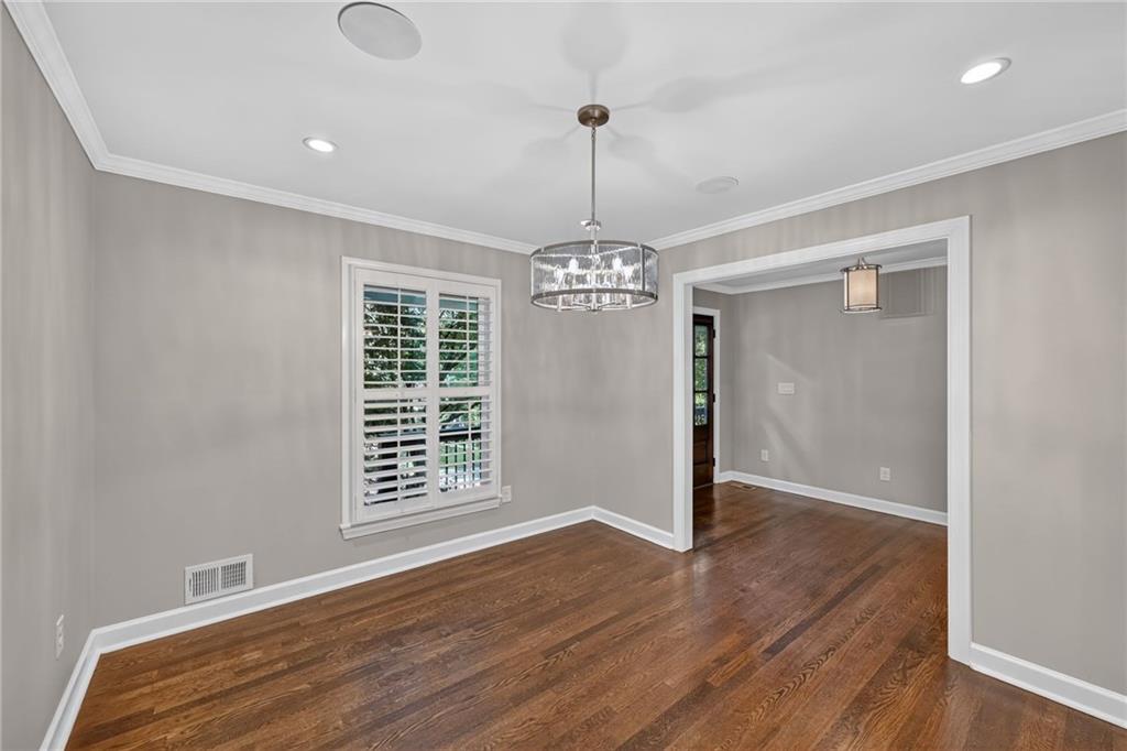 3009 Greenoaks Circle NE