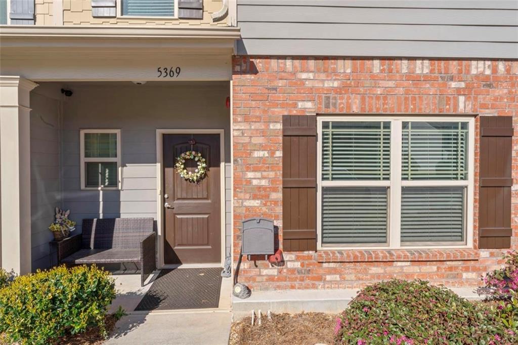 5369 Creekview Way, Morrow, Georgia image 3