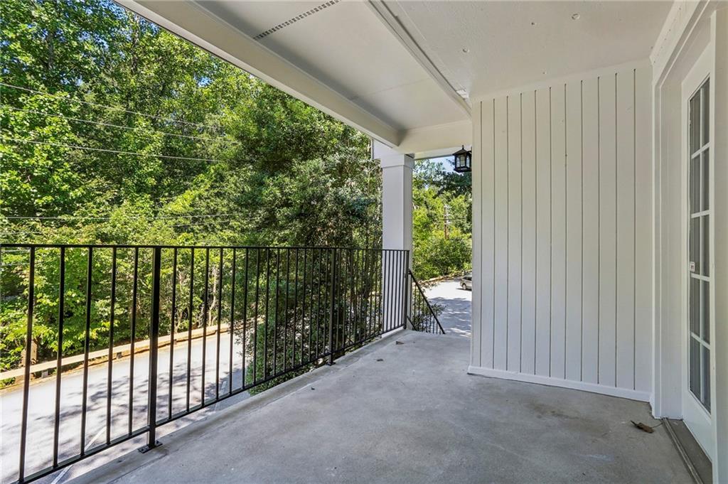 311 Peachtree Hills Avenue NE 13B