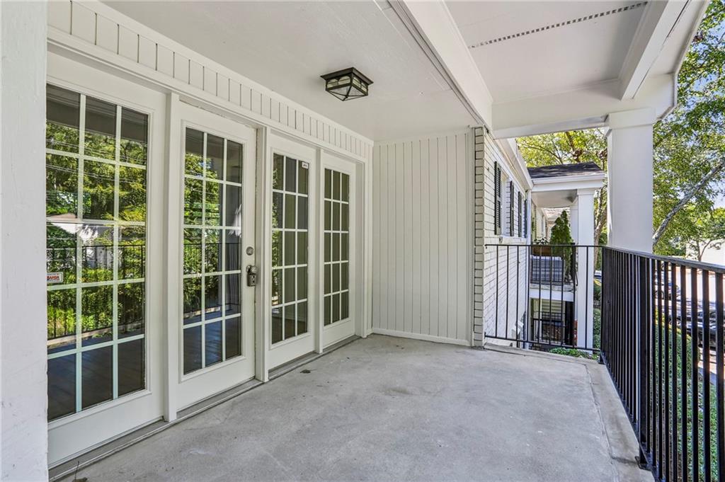 311 Peachtree Hills Avenue NE 13B