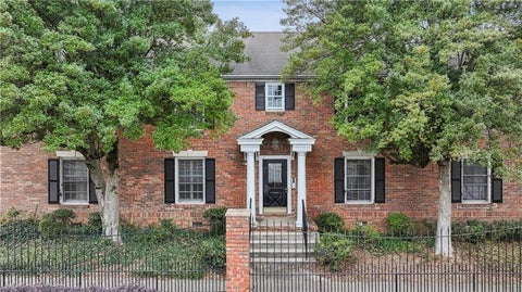 Condo For Sale - 6700 Roswell Road #32C<br/> Sandy Springs, GA 30328