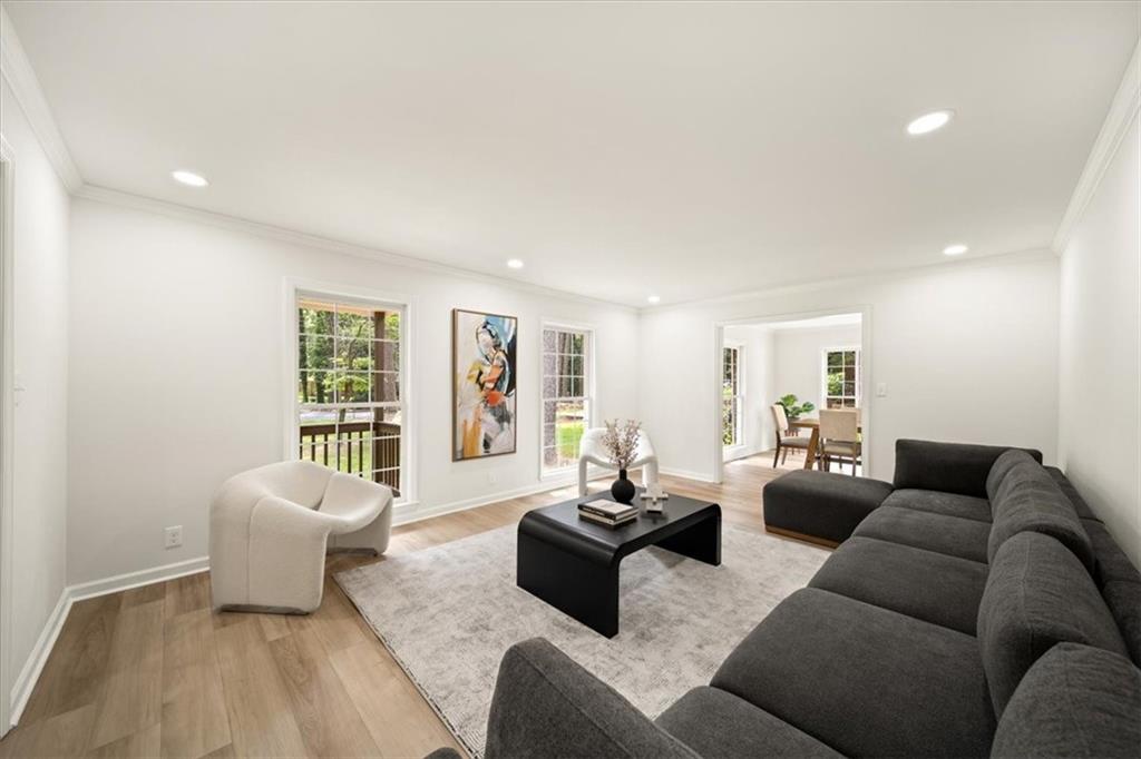 761 Lynn Circle SW