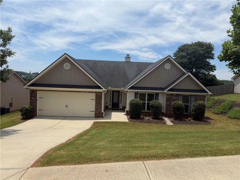 Homes For Rent - 2125 Savannah Drive<br/> Jefferson, GA 30549