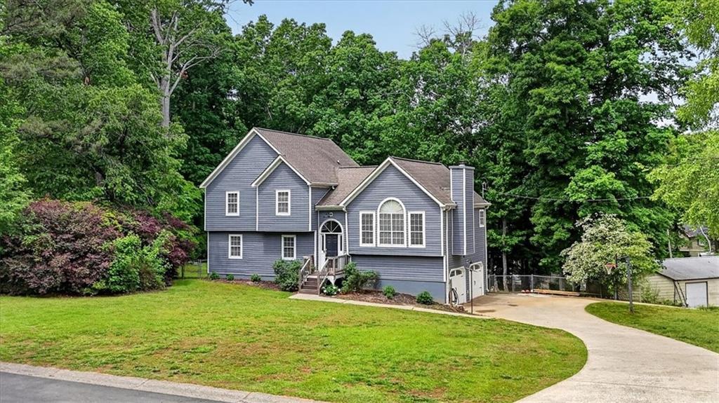 980 Woodvalley Drive