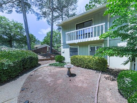 708 Hanover Lane SE Marietta GA 30067