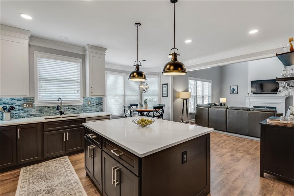1473 White Flowers Lane