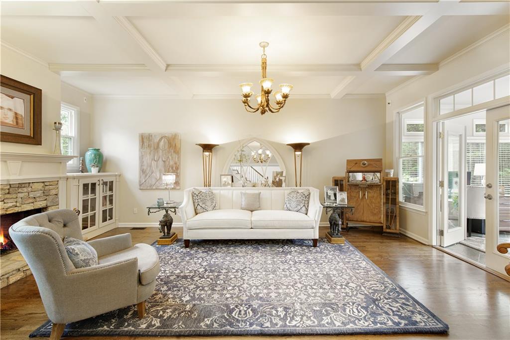 280 Selkirk Lane