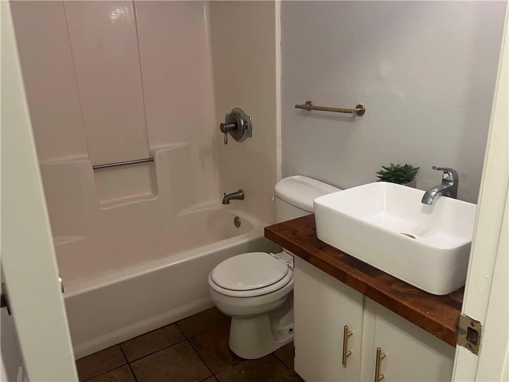 3262 Summer Wood Circle