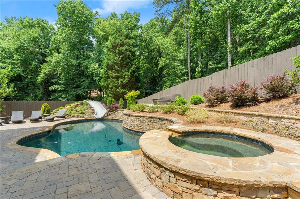 3173 Hamlet Way