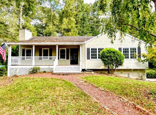 1081 COLONY DR, ALPHARETTA, GA 30009 - Image 65efe0678d34c004f2e133a67aa8f8bc/118173682