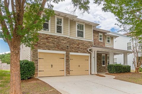 A home in Fairburn