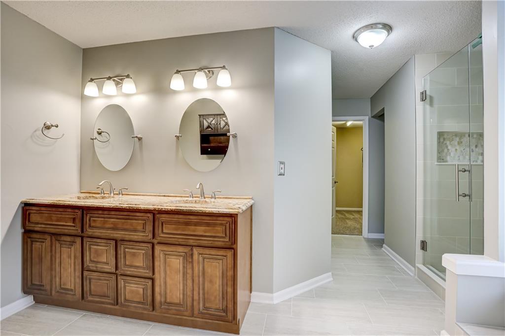 6055 Pattingham Drive, Roswell, Georgia image 21