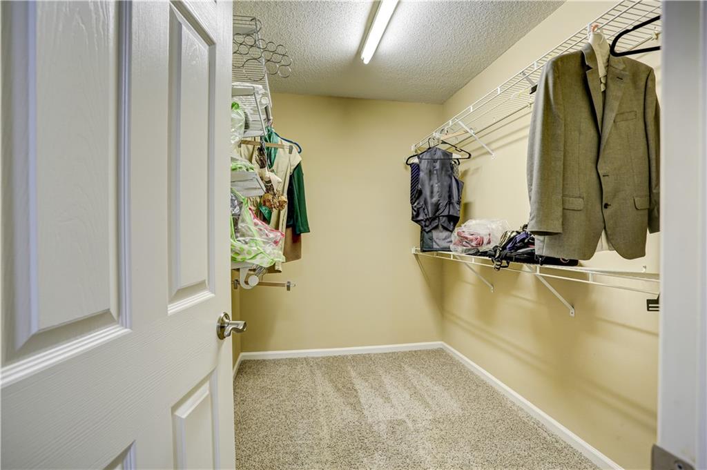 6055 Pattingham Drive, Roswell, Georgia image 25