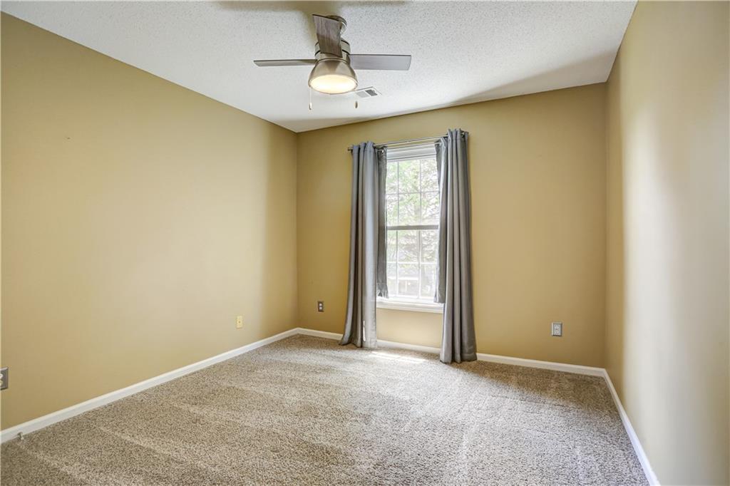 6055 Pattingham Drive, Roswell, Georgia image 15