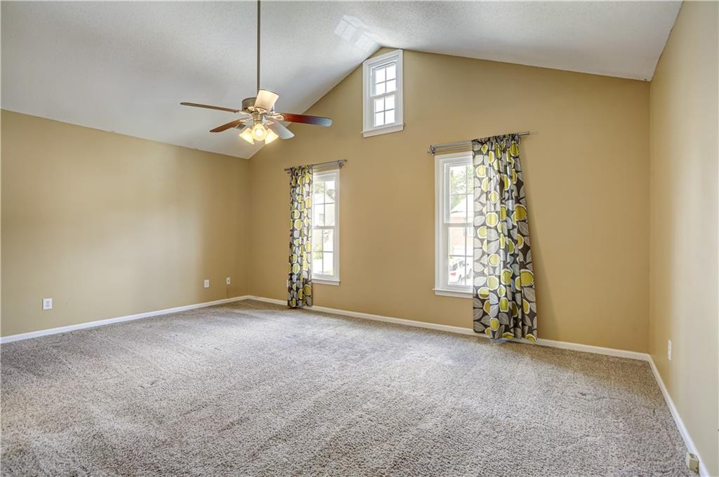 6055 Pattingham Drive, Roswell, Georgia image 18