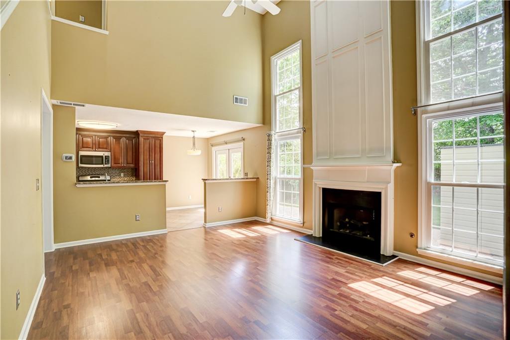 6055 Pattingham Drive, Roswell, Georgia image 6