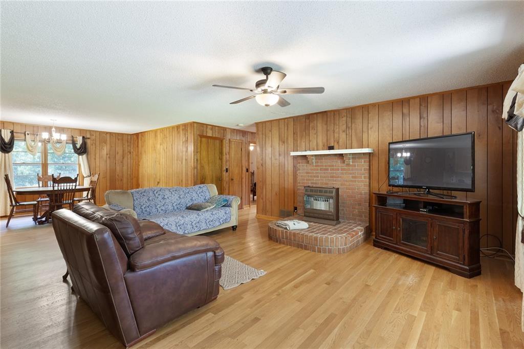 5670 Lanny Drive, Powder Springs, Georgia image 17