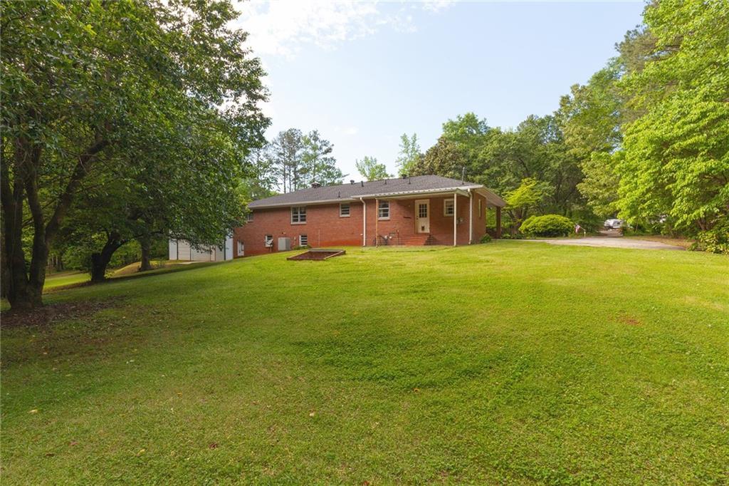 5670 Lanny Drive, Powder Springs, Georgia image 7