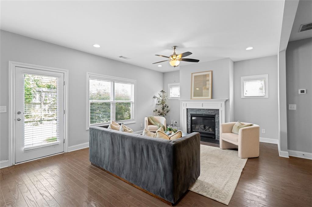 1055 Johnsons Grove