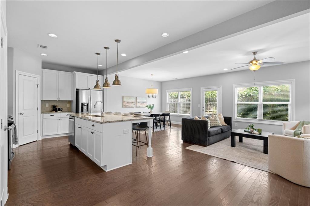 1055 Johnsons Grove