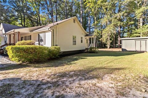 A home in Dacula