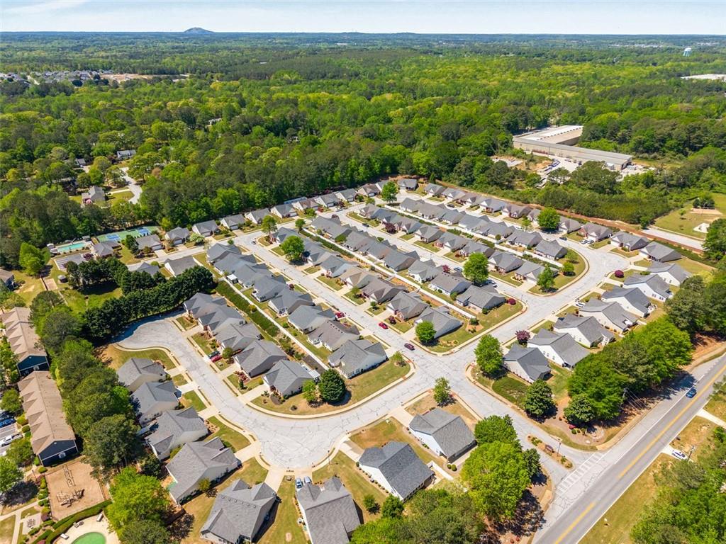806 Village Place, Loganville, Georgia image 34