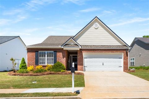 806 VILLAGE Place Loganville GA 30052