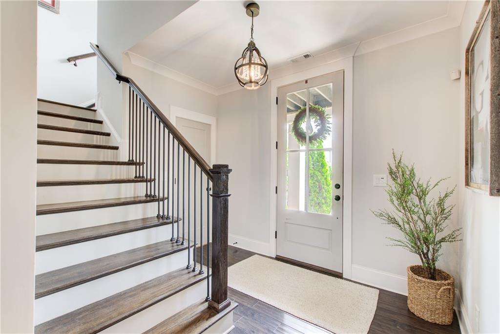 164 Inwood Walk