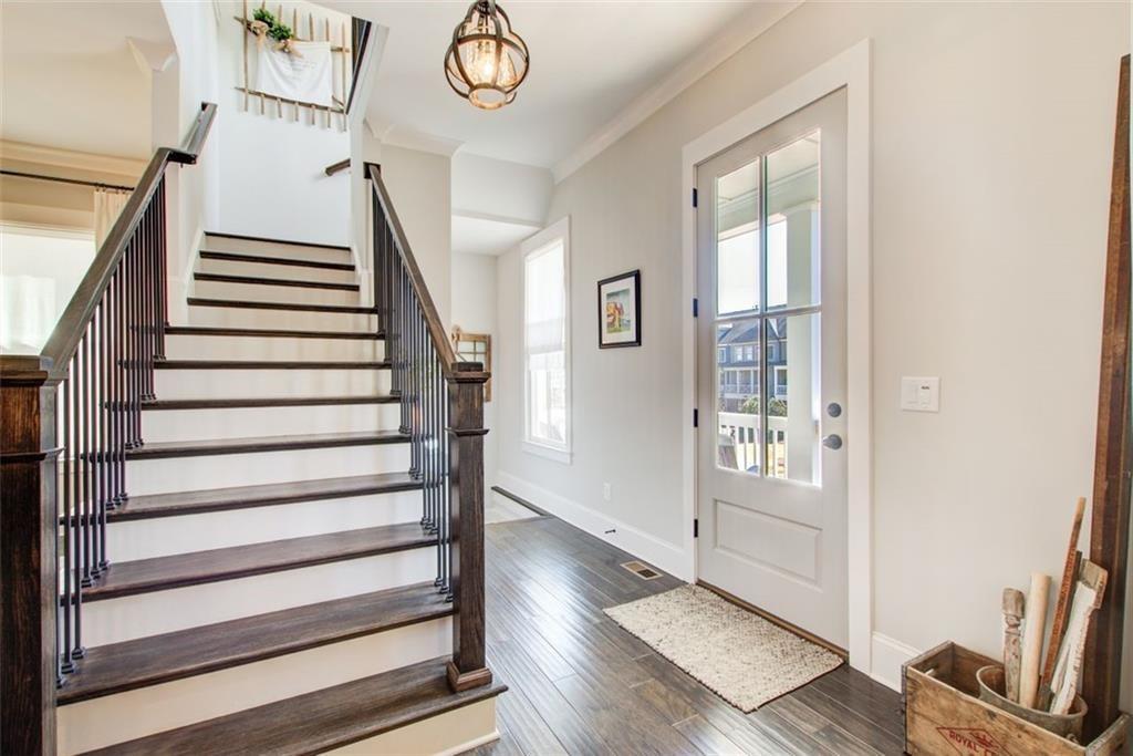 164 Inwood Walk