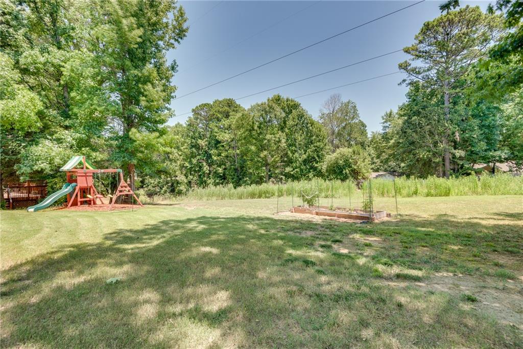 3783 Wickford Lane, Peachtree Corners, Georgia image 4