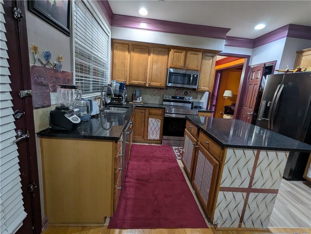 Glen/Nichols Landing - Residential Lease