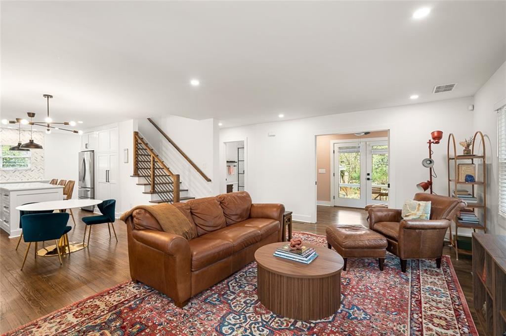 1387 Woodland Hills Drive NE