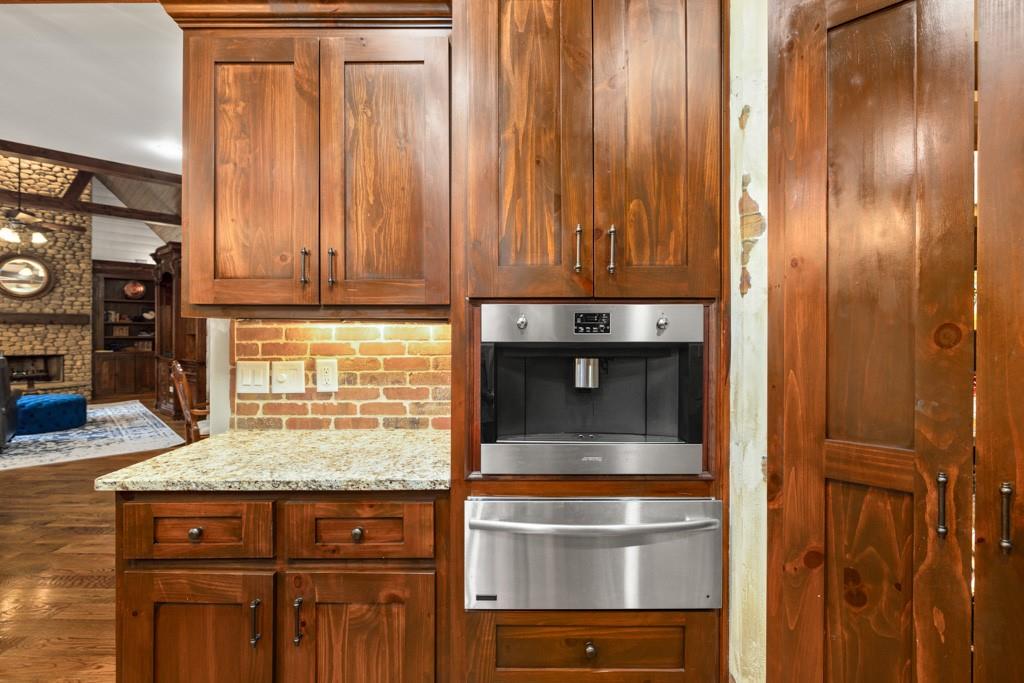2740 Drayton Hall Drive, Buford, Georgia image 13