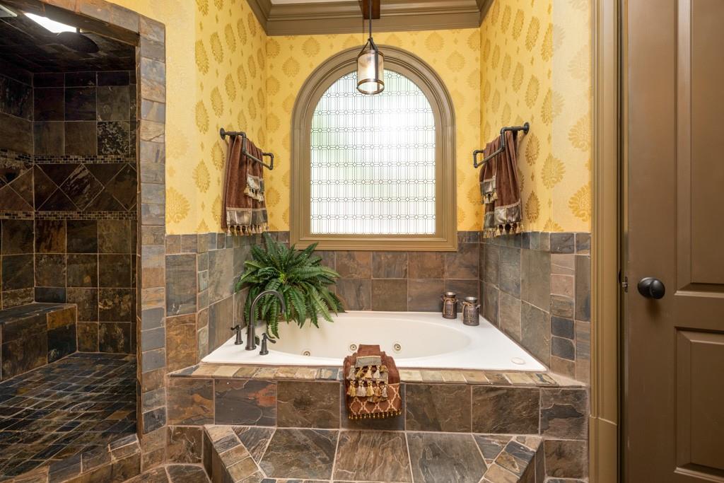 2740 Drayton Hall Drive, Buford, Georgia image 39