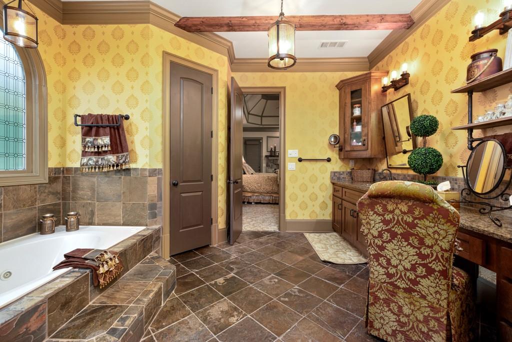 2740 Drayton Hall Drive, Buford, Georgia image 36