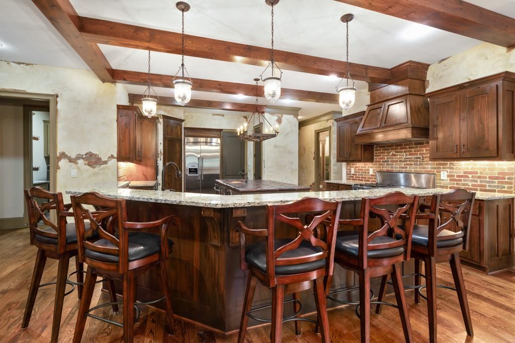 2740 Drayton Hall Drive, Buford, Georgia image 12