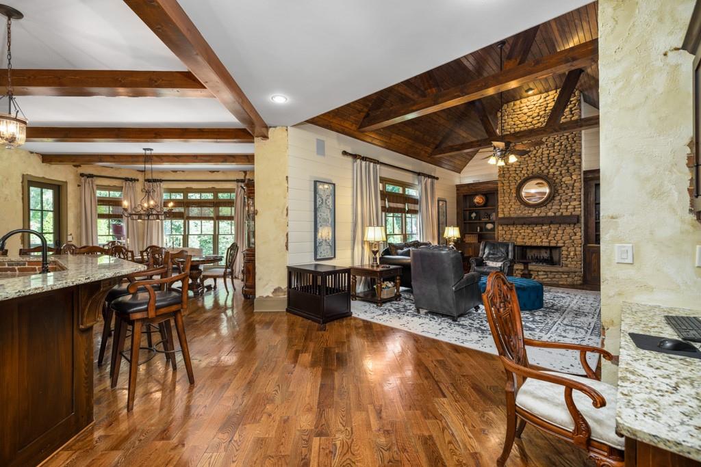 2740 Drayton Hall Drive, Buford, Georgia image 18