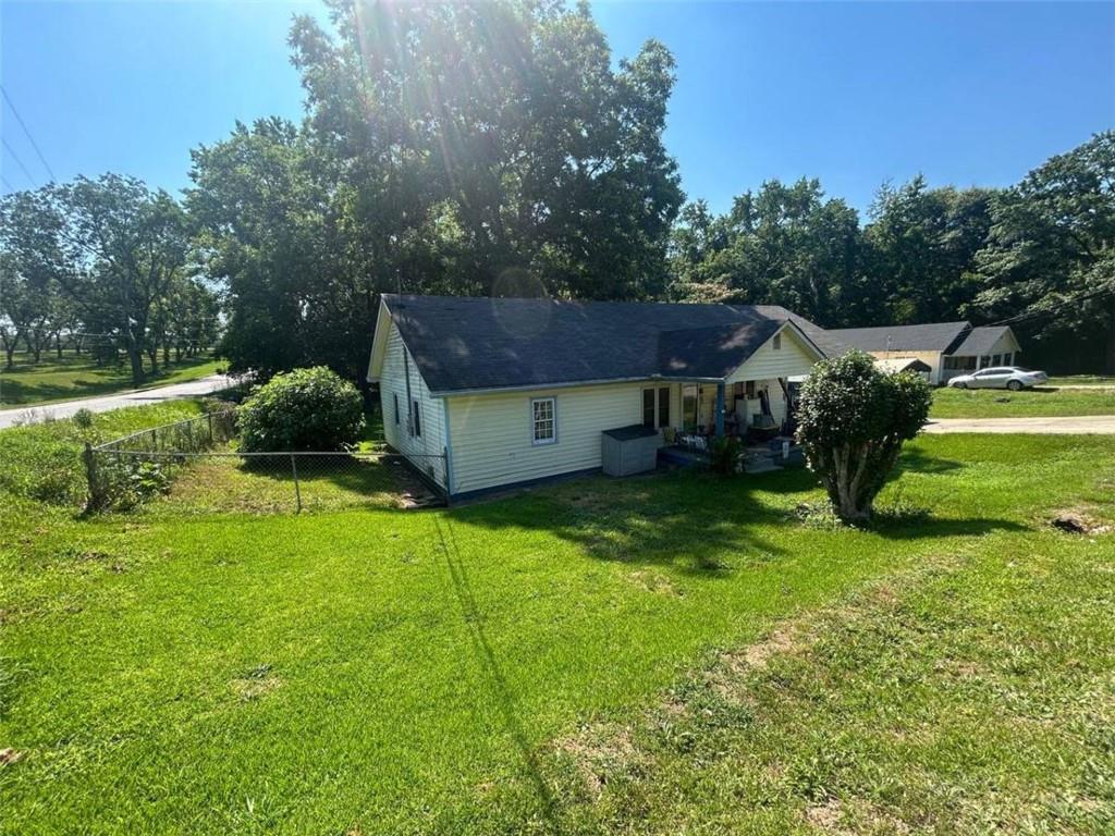 201 Walter Street