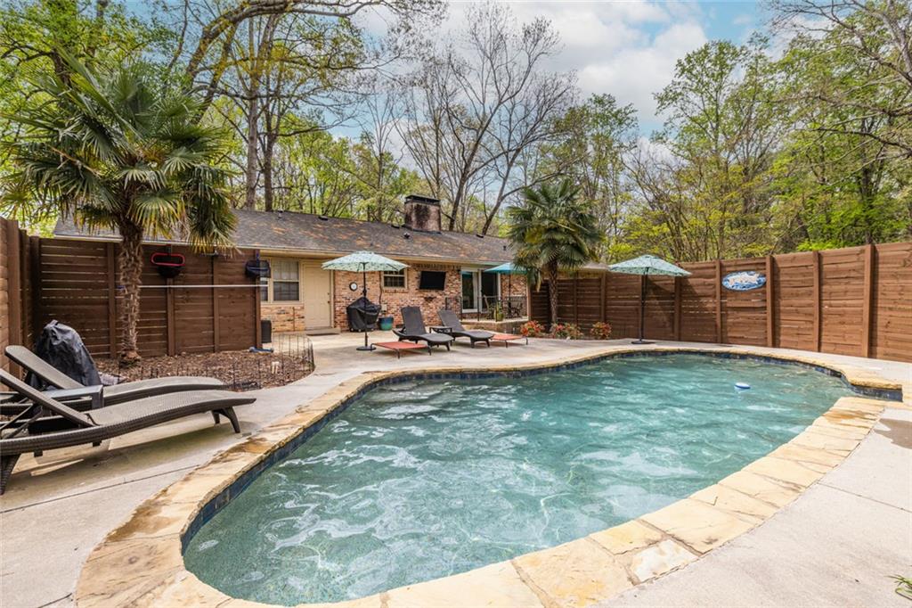 3360 Embry Hills Drive