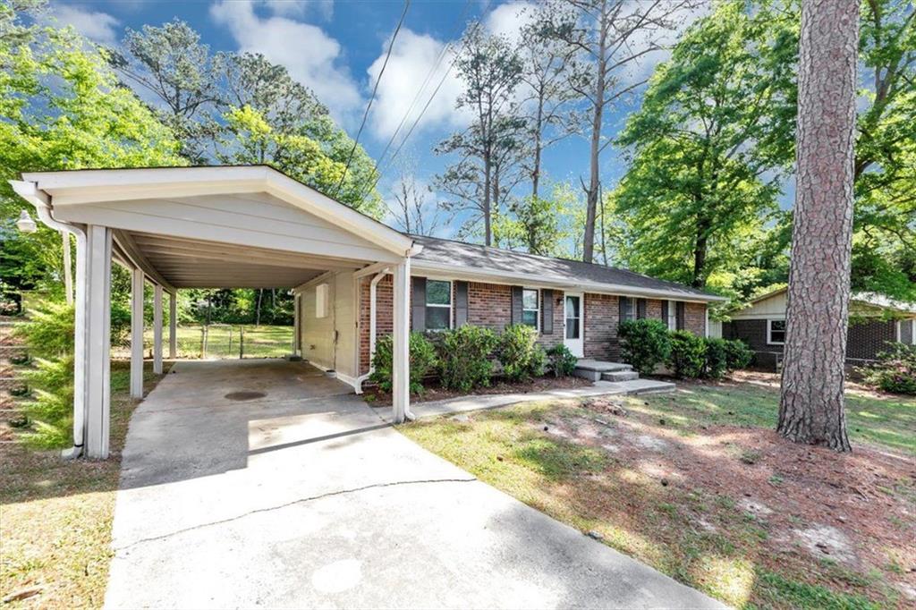 190 Sunrise Circle, Riverdale, Georgia image 3