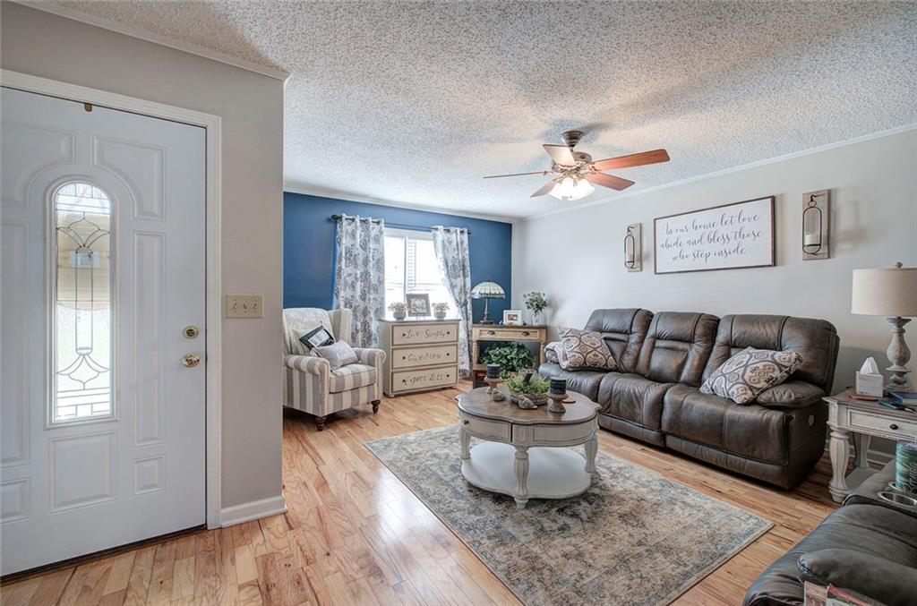 12 Wooddale Drive SW