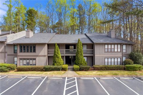 Condo For Sale - 318 Smokerise Circle #318<br/> Marietta, GA 30067
