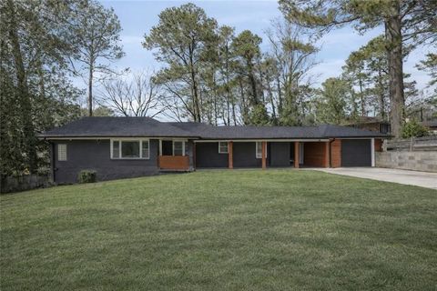 Photo of 1973 Glendale Drive, Decatur, GA 30032 (MLS # 7717928)